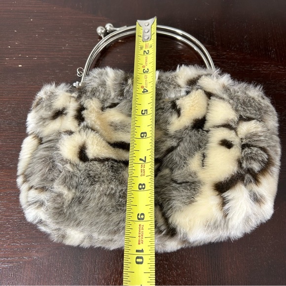 Adorable Faux Fur Mini Handbag Purse Asymmetrical Handle Silver Hardware Clean - Picture 15 of 15